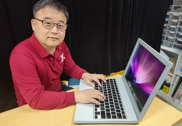 LAPTOP PRODUCTION by JL Magic